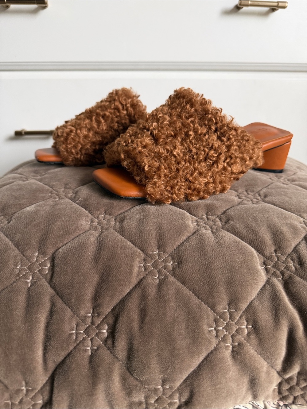 Cozy Curly Shearling Slide Sandals in Brown -